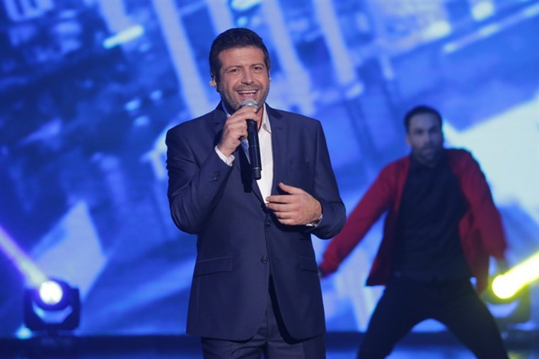 Celebrity Duets Episode 11